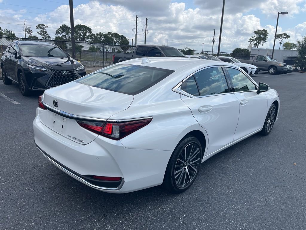 Used 2023 Lexus ES 250 w/ Premium Package AWD/4WD image 9