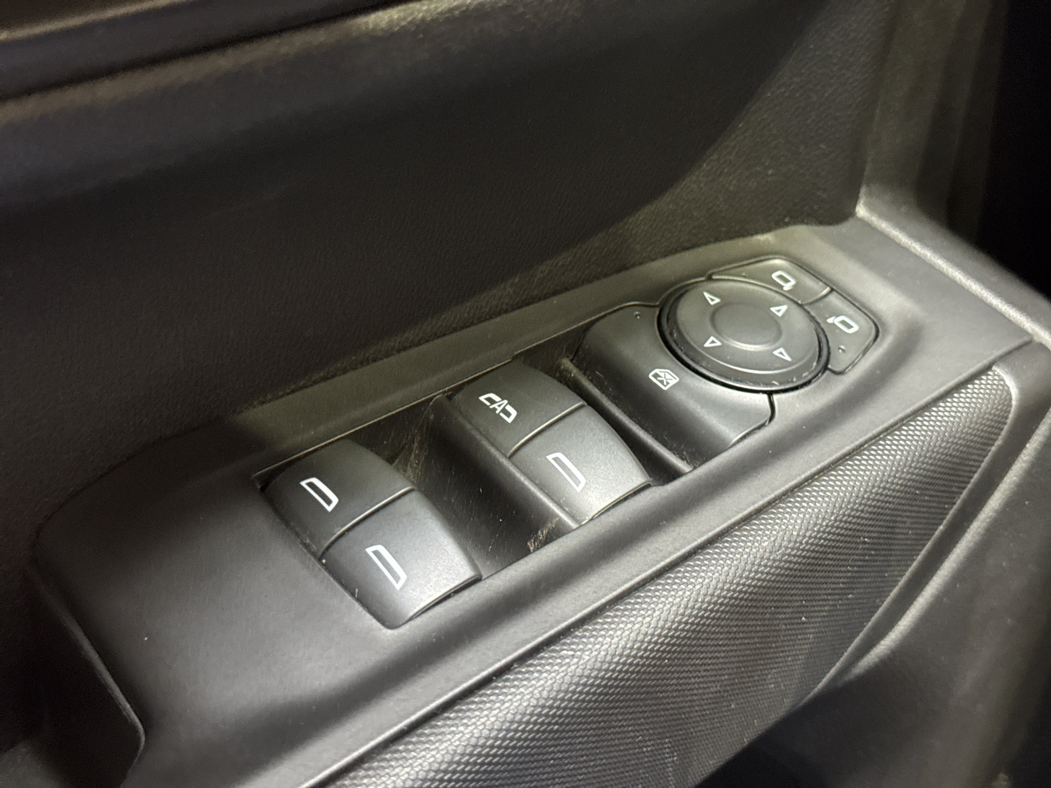 Used 2022 Chevrolet Silverado 1500 Custom AWD/4WD image 29