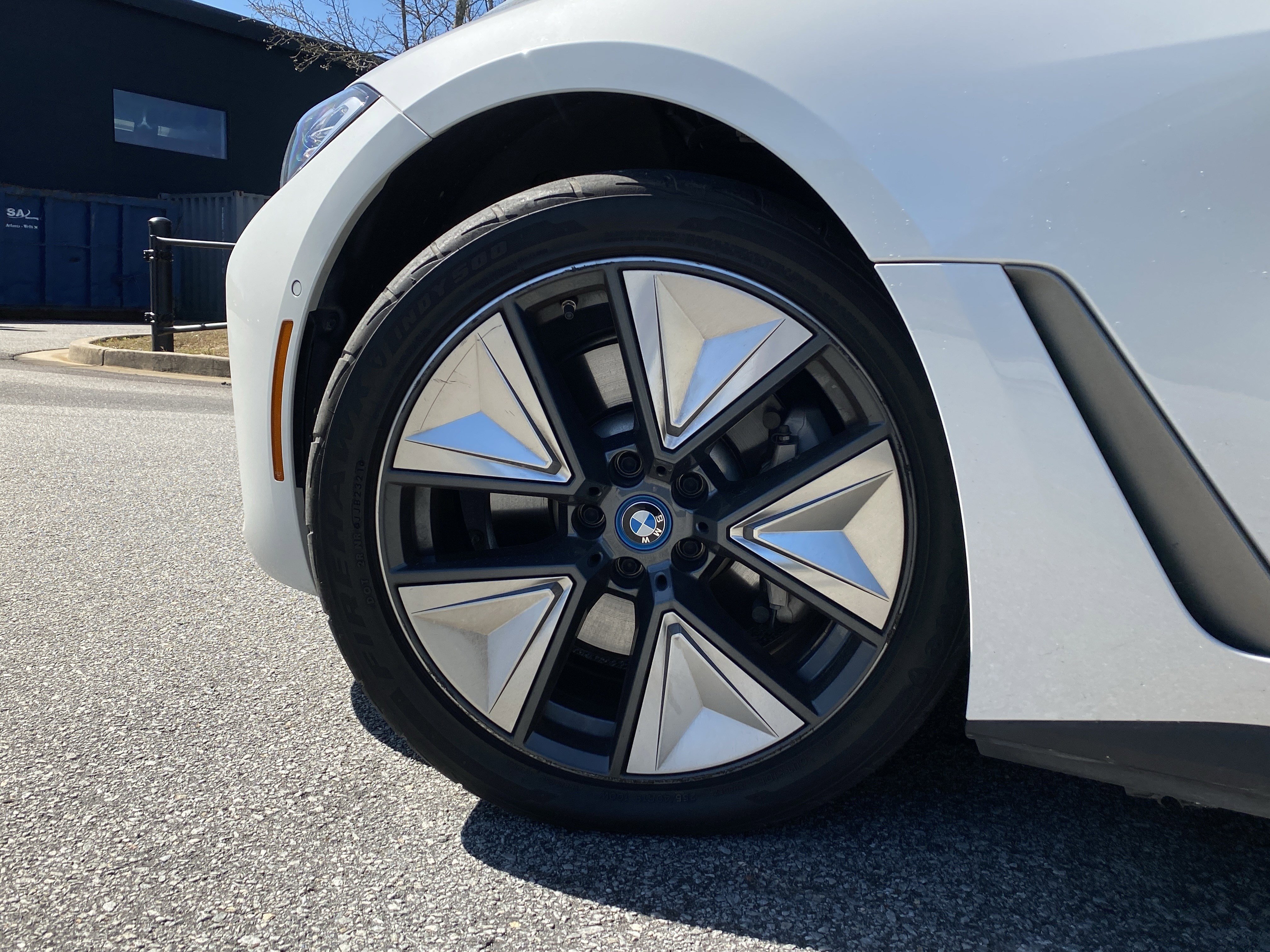 Used 2023 BMW i4 eDrive35 image 17