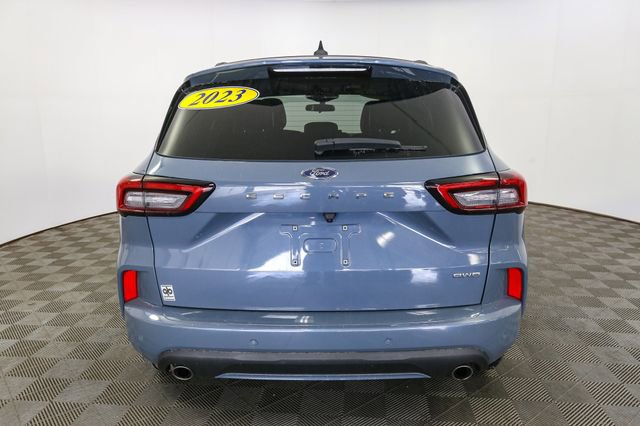 Used 2023 Ford Escape ST-Line Select w/ Tech Pack #1 AWD/4WD image 9