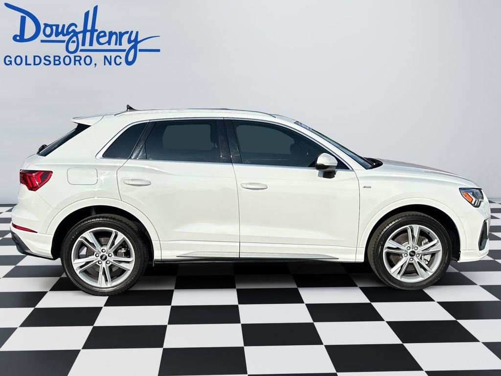 Used 2021 Audi Q3 2.0T Premium Plus w/ Premium Plus Package AWD/4WD image 6