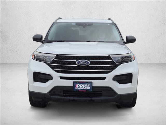 Used 2021 Ford Explorer XLT RWD image 2