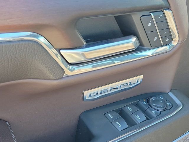 Used 2024 GMC Sierra 1500 Denali w/ Denali Reserve Package AWD/4WD image 25