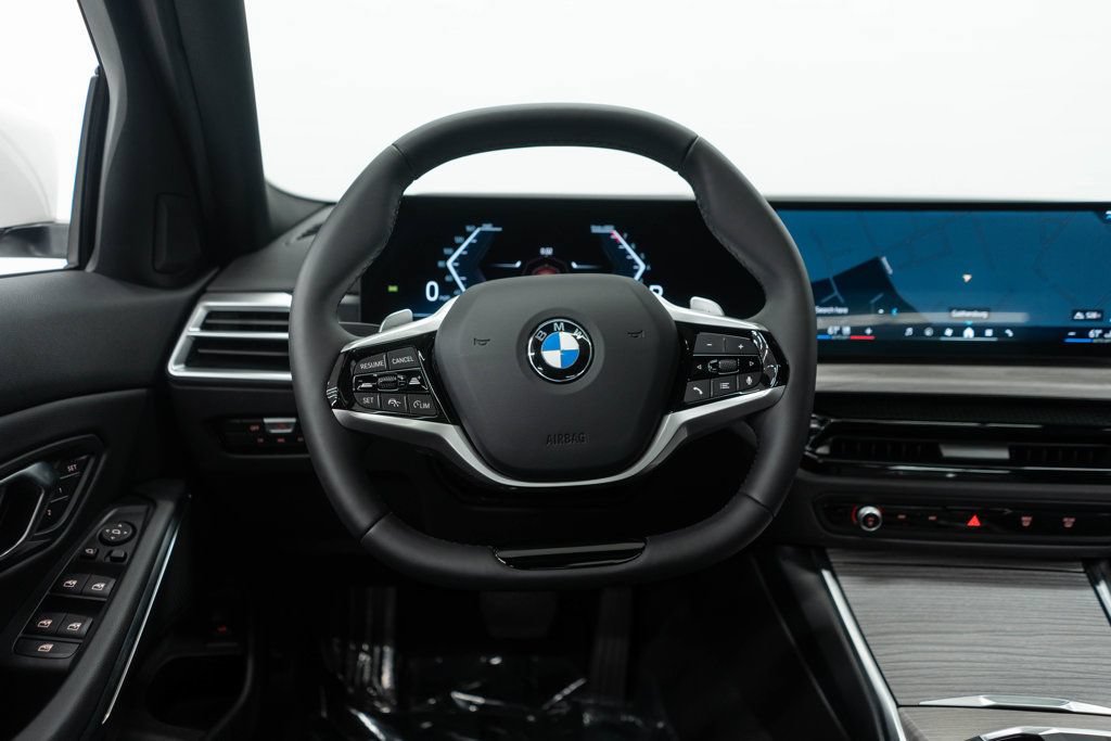 Used 2026 BMW 330i xDrive Sedan AWD/4WD image 17