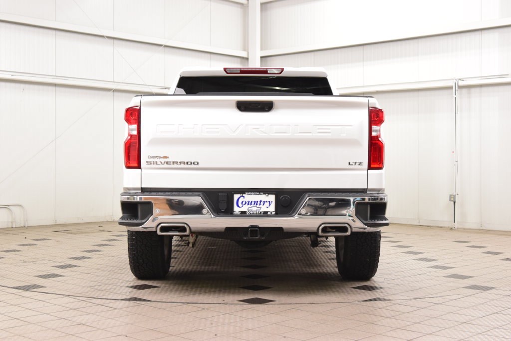 Used 2022 Chevrolet Silverado 1500 LTZ AWD/4WD image 7