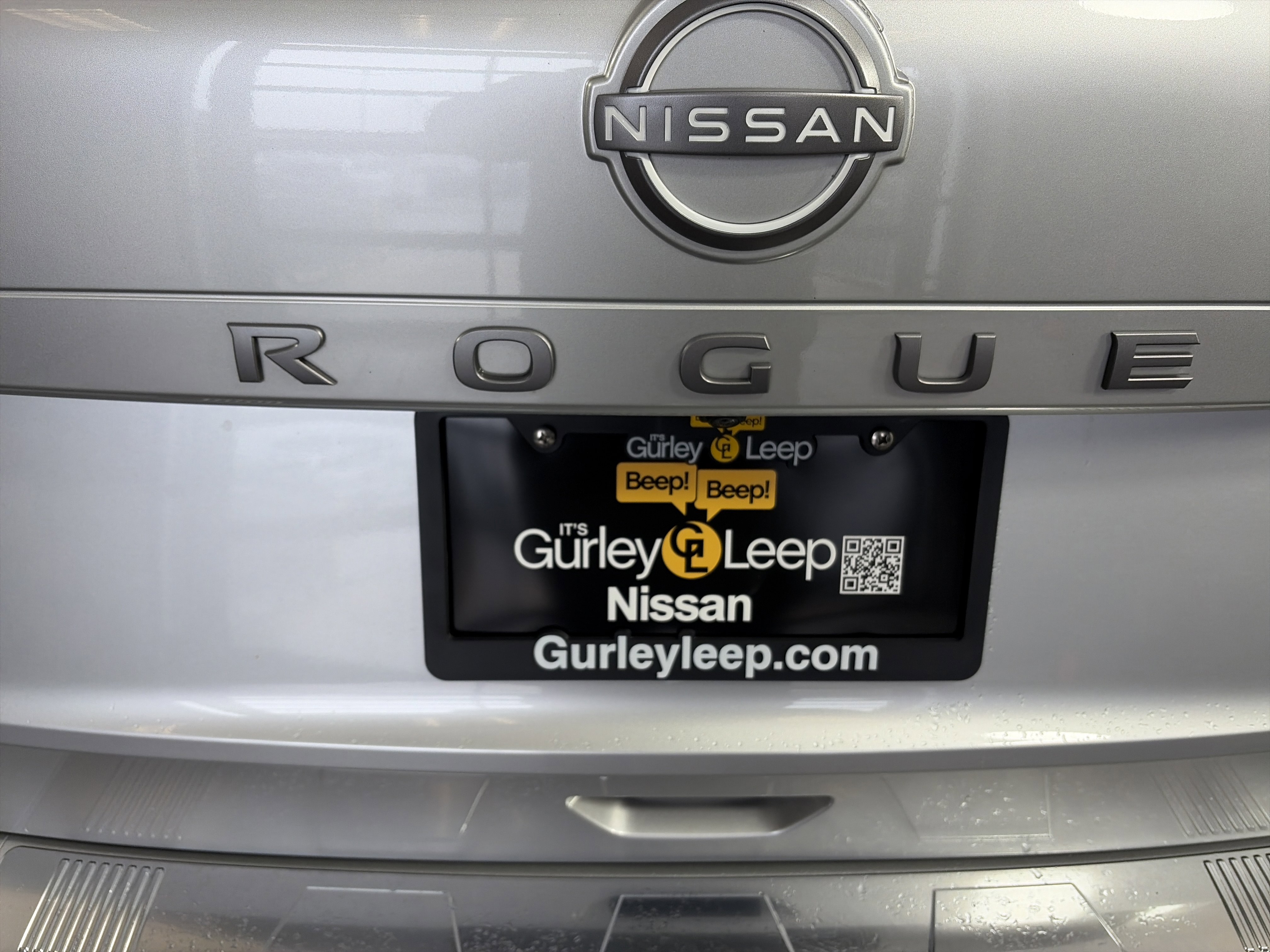 Used 2025 Nissan Rogue SV image 16