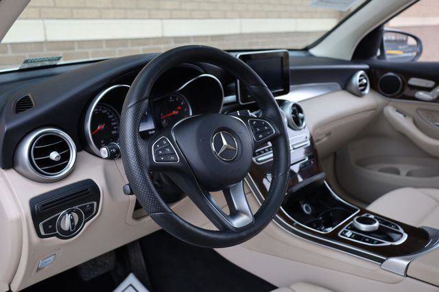 Used 2017 Mercedes-Benz GLC 300 4MATIC image 13