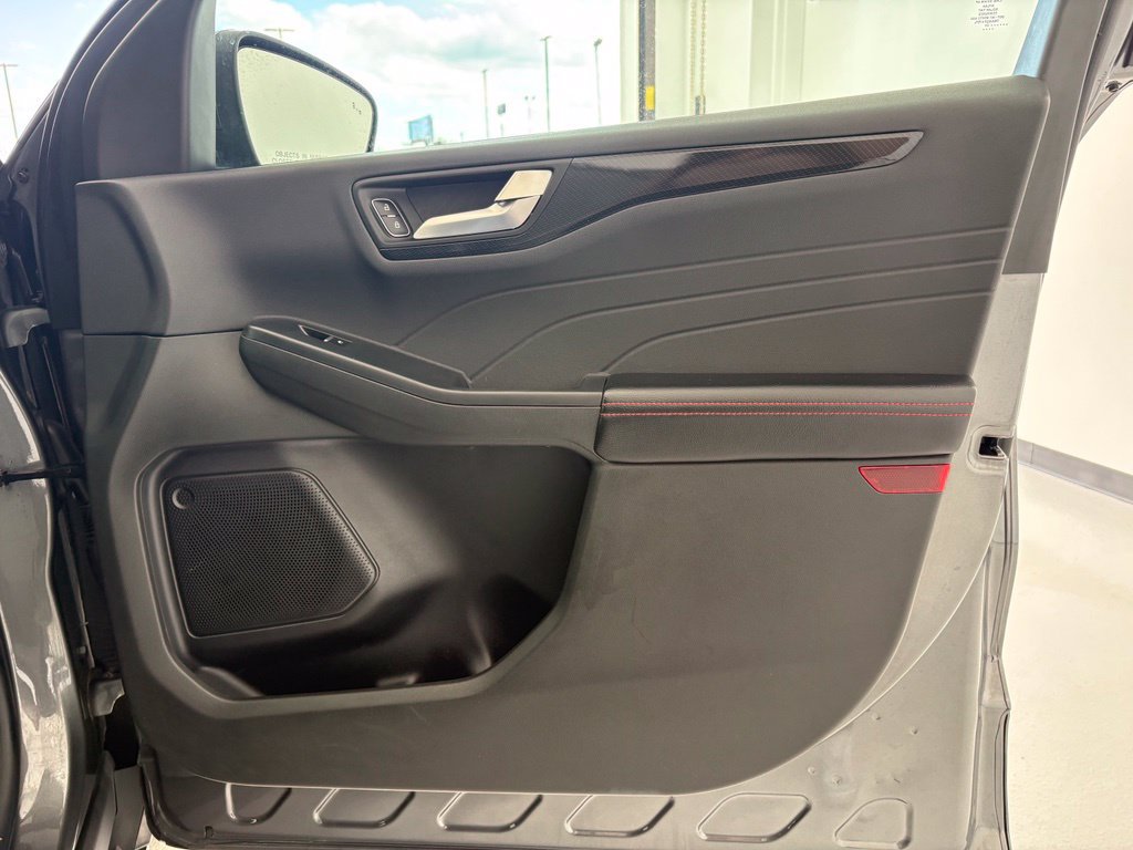 Used 2024 Ford Escape ST-Line AWD/4WD image 38