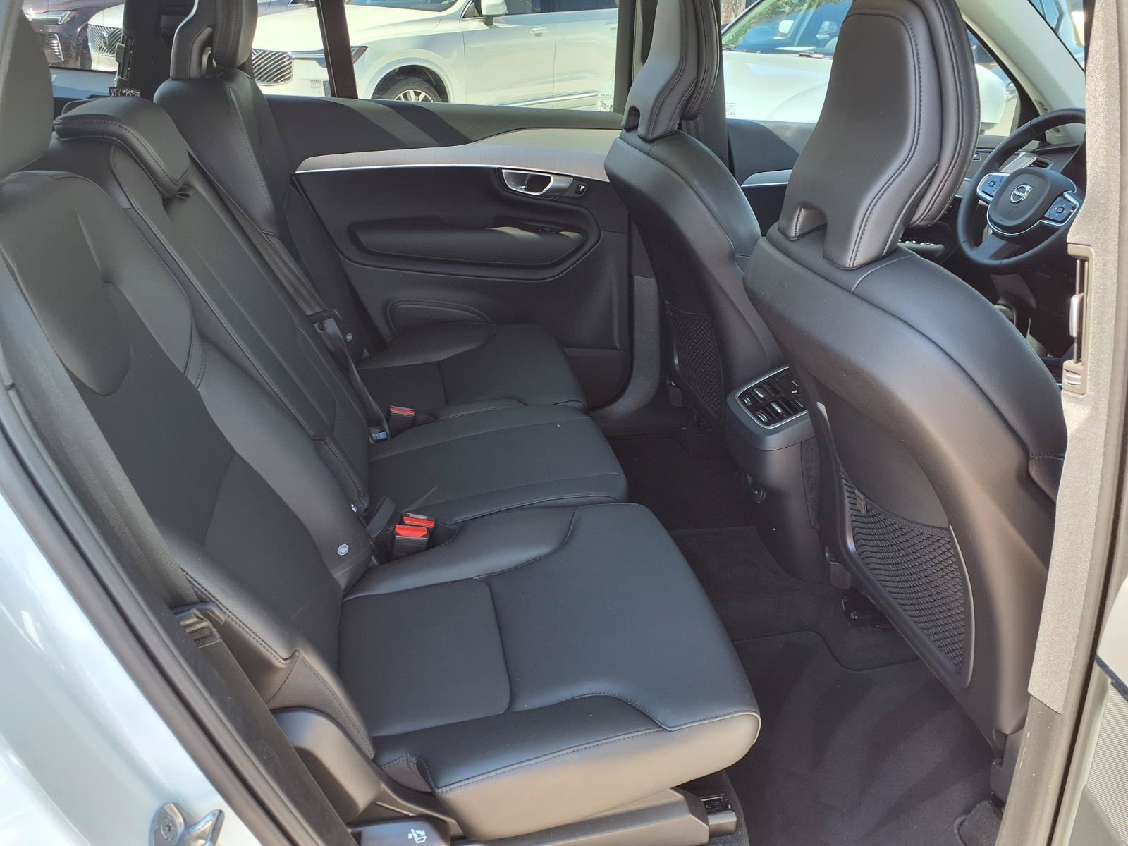Certified 2024 Volvo XC90 B5 Core AWD/4WD image 15