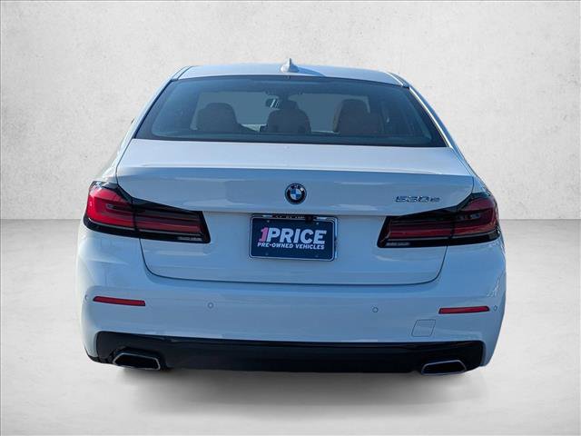 Used 2023 BMW 530e w/ Premium Package image 7