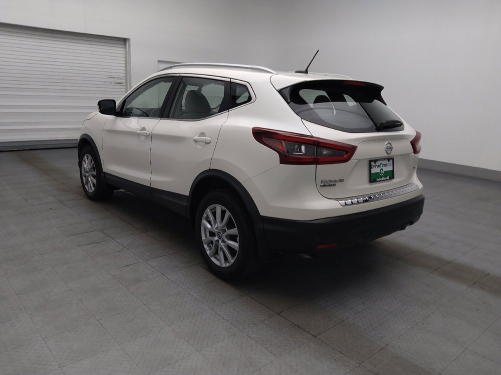 Used 2022 Nissan Rogue Sport SV FWD image 3
