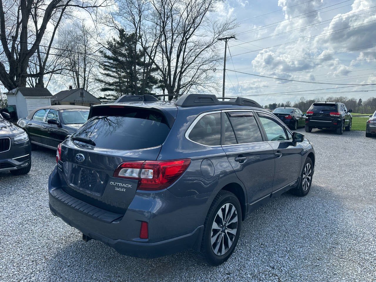 Used 2016 Subaru Outback 3.6R Limited AWD/4WD image 5