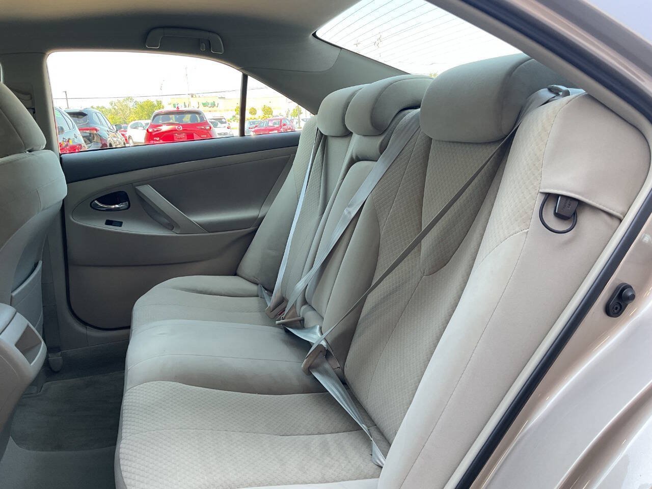 Used 2007 Toyota Camry LE FWD image 25