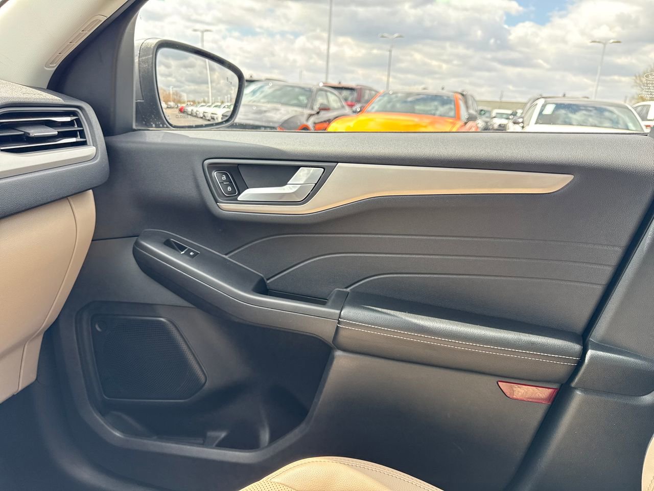 Used 2021 Ford Escape SEL image 25