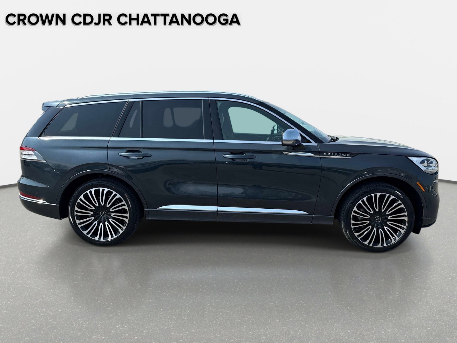 Used 2020 Lincoln Aviator Black Label w/ Class IV Trailer Tow Package image 4