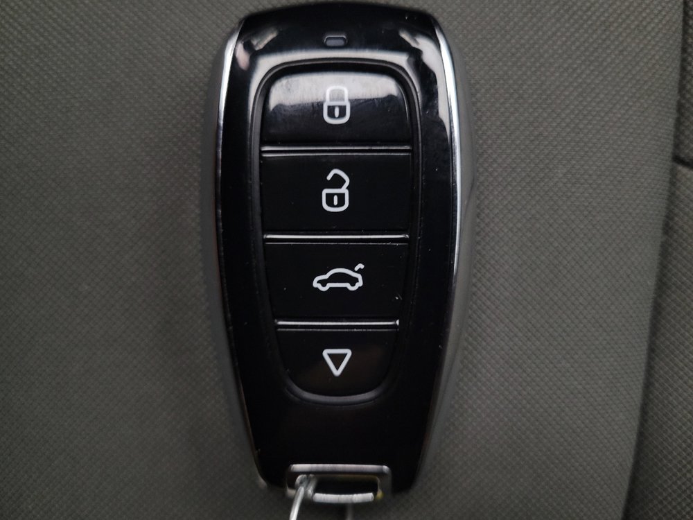 Used 2023 Hyundai Elantra SEL w/ Convenience Package FWD image 32