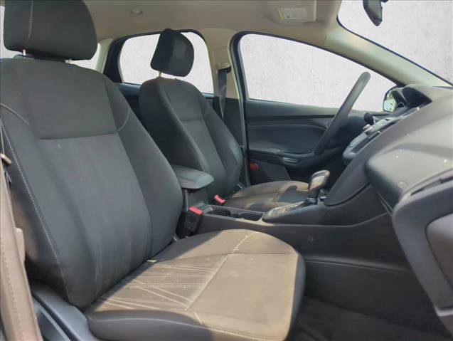 Used 2017 Ford Focus SE FWD image 27