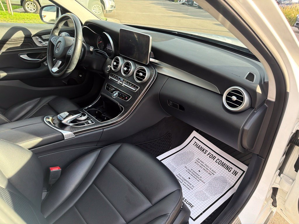 Used 2015 Mercedes-Benz C 300 4MATIC Sedan image 12