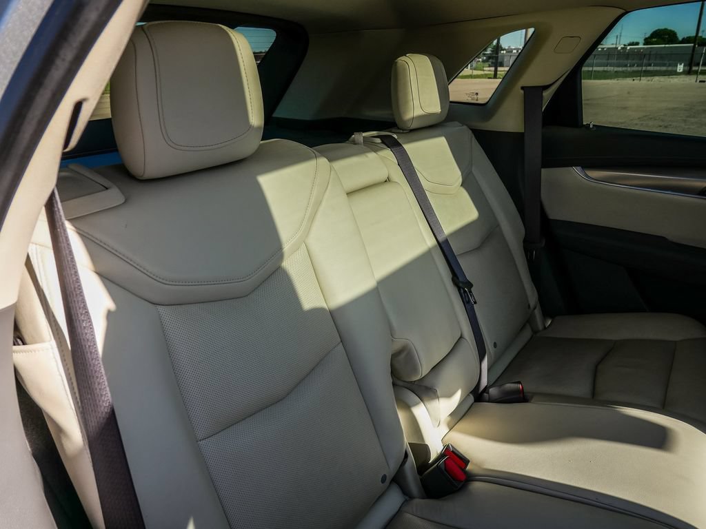 Used 2017 Cadillac XT5 Luxury w/ Driver Awareness Package FWD image 45