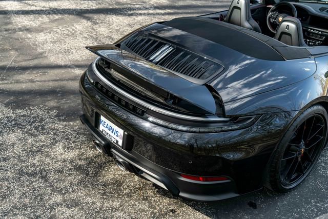 Used 2025 Porsche 911 Carrera 4 GTS AWD/4WD image 35