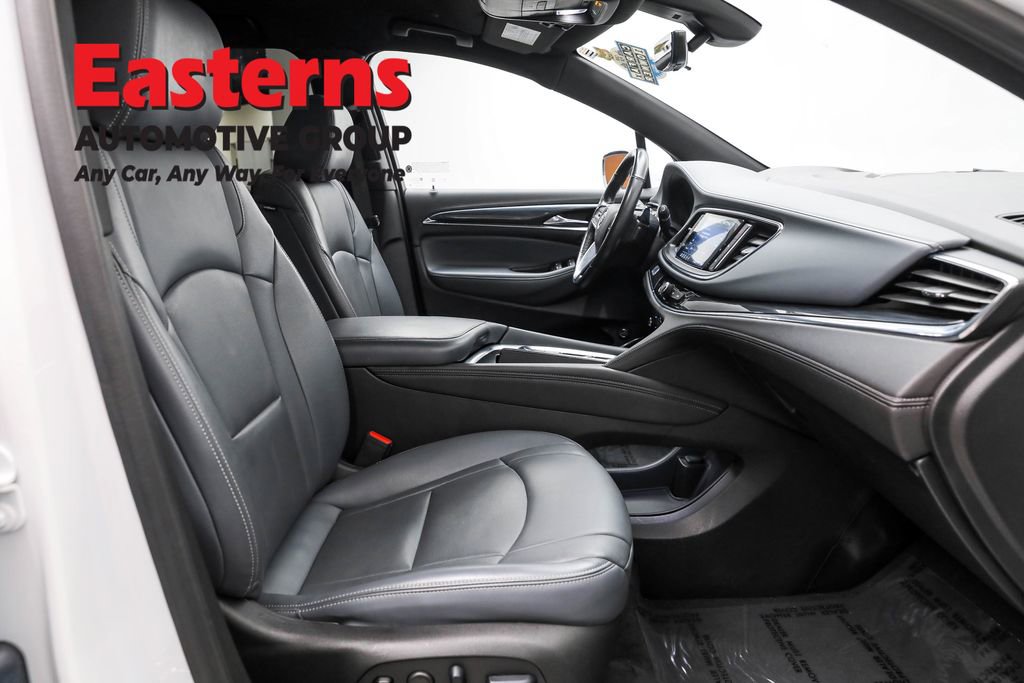 Used 2024 Buick Enclave Premium image 27