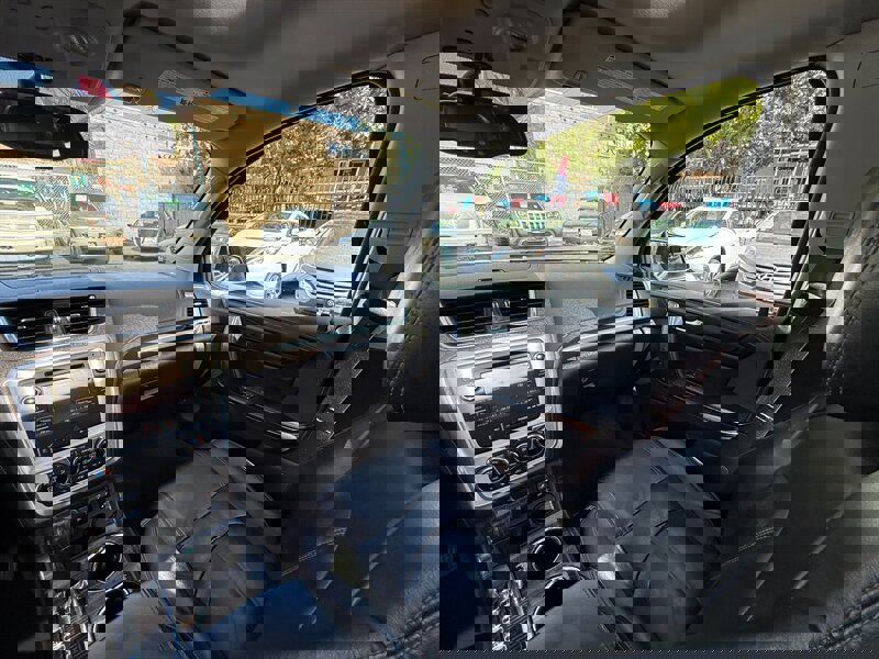 Used 2014 GMC Acadia SLT image 16