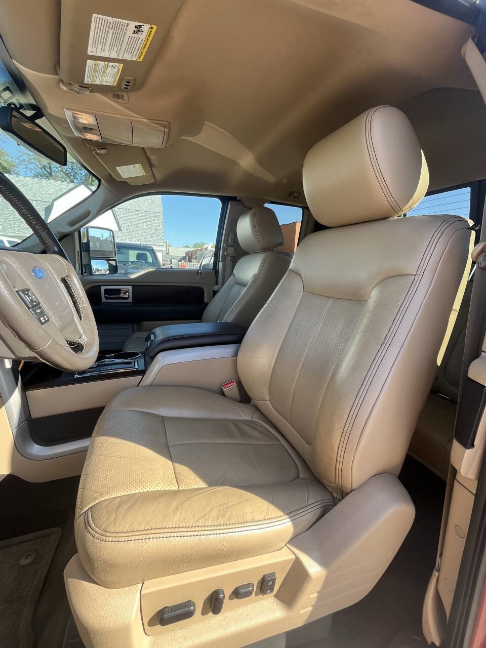 Used 2013 Ford F150 Lariat w/ Lariat Chrome Pkg image 13