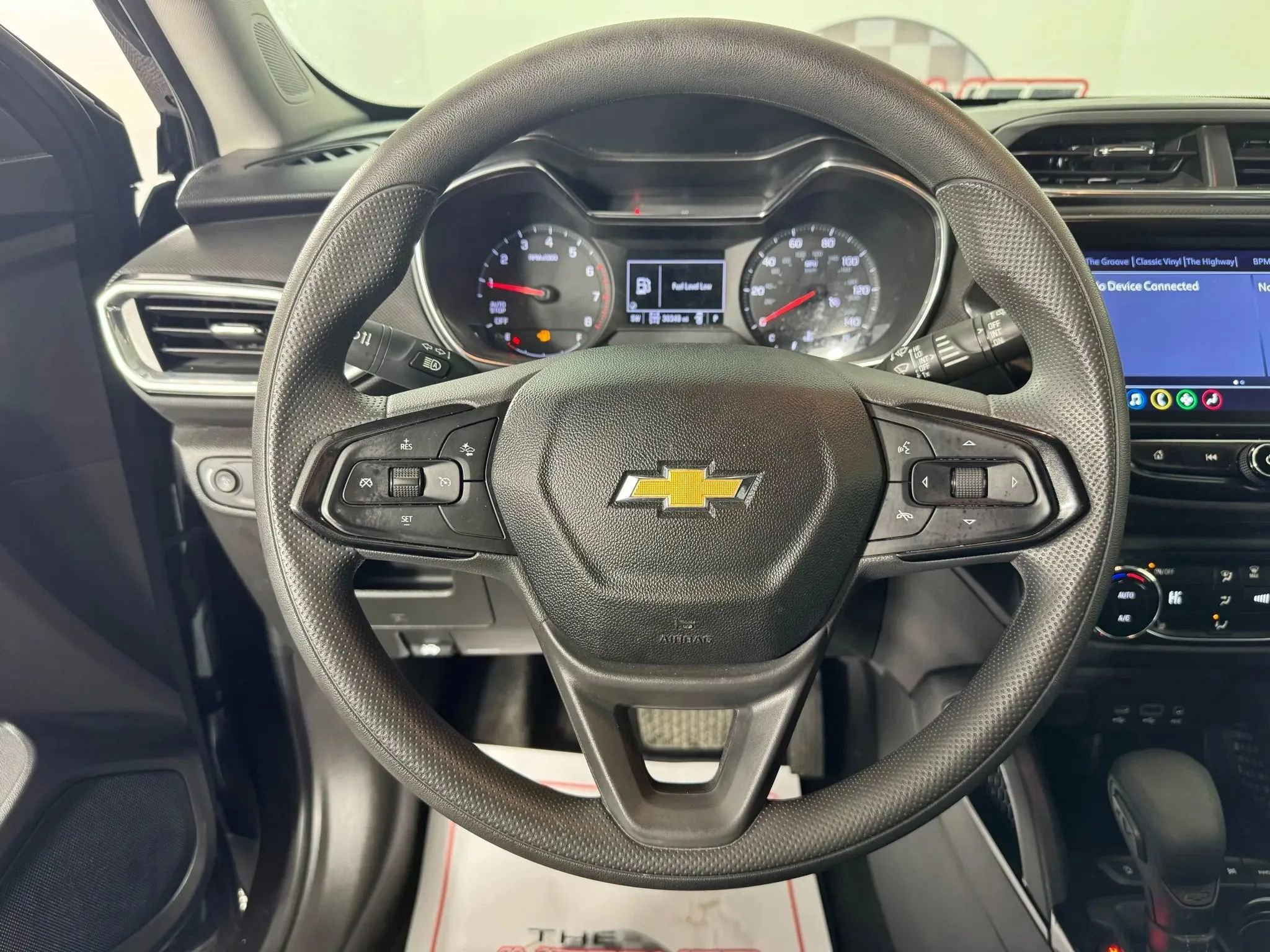 Used 2021 Chevrolet TrailBlazer LT w/ Convenience Package image 13