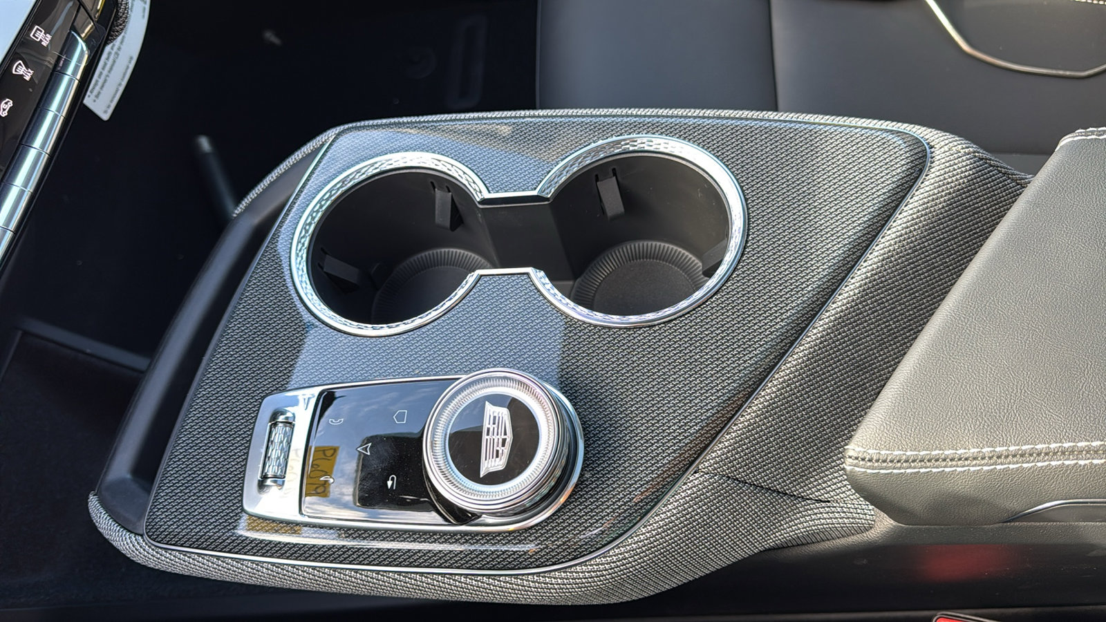 New 2026 Cadillac Optiq Luxury 1 image 21