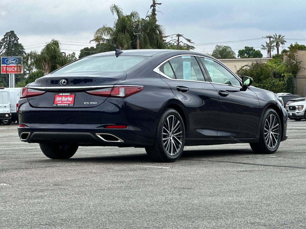 Used 2023 Lexus ES 350 w/ Premium Package FWD image 3