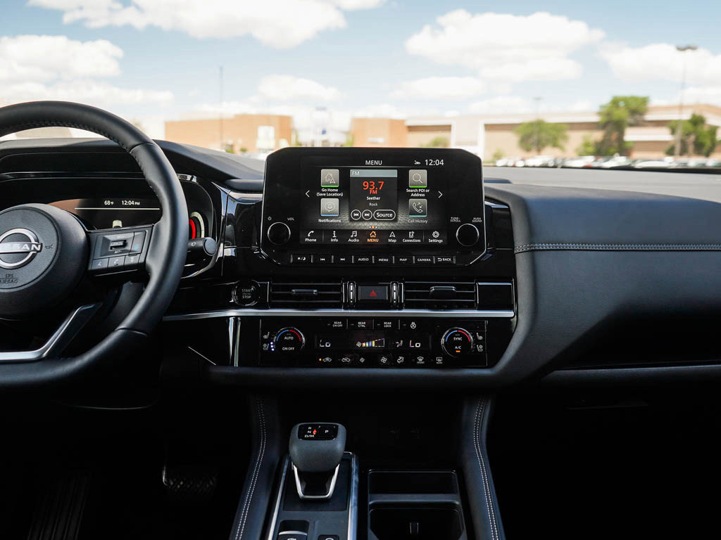 New 2025 Nissan Pathfinder Platinum image 17