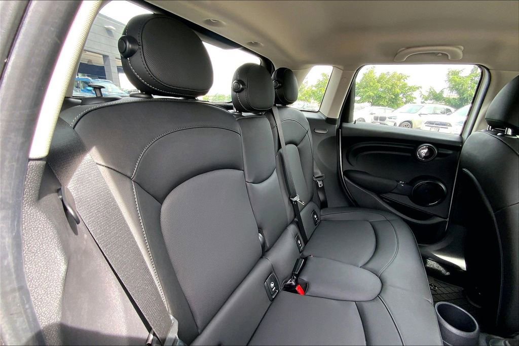 Certified 2024 MINI Cooper 4-Door Hardtop image 27