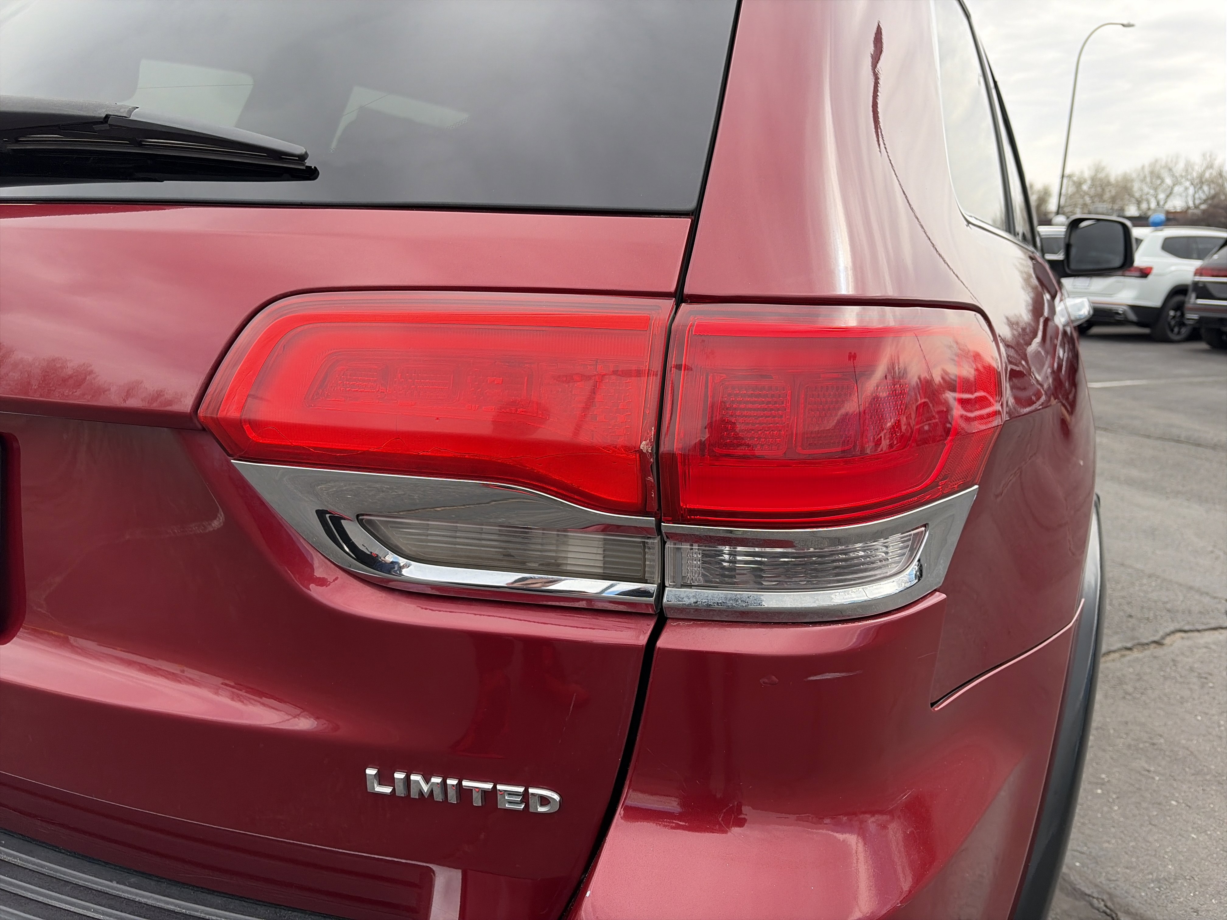 Used 2014 Jeep Grand Cherokee Limited image 25