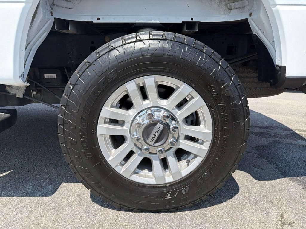 Used 2017 Ford F250 XLT AWD/4WD image 11