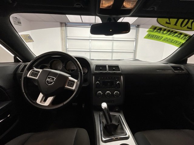 Used 2012 Dodge Challenger R/T image 4