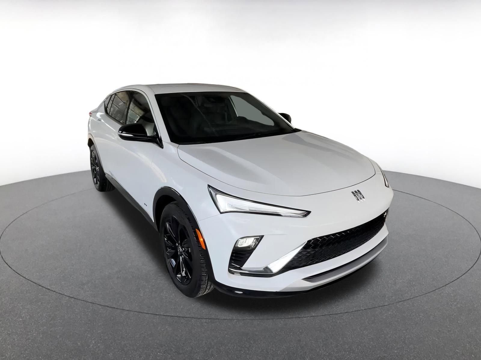 Used 2025 Buick Envista Sport Touring image 3