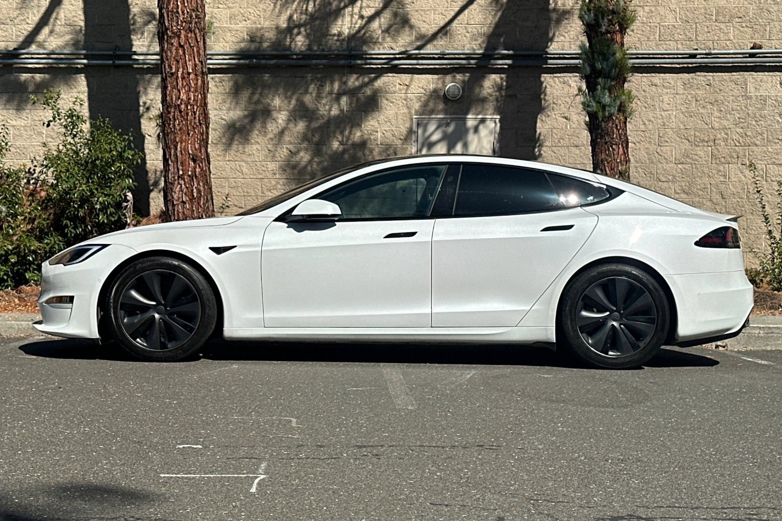 Used 2023 Tesla Model S Plaid AWD/4WD image 6