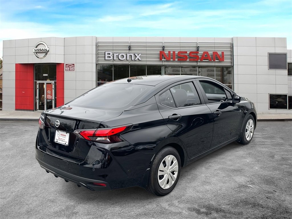 Used 2022 Nissan Versa S image 7