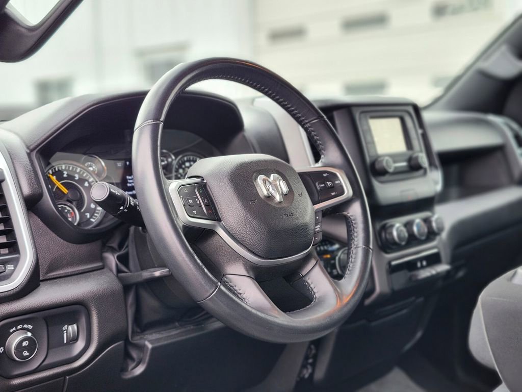 Used 2022 RAM 1500 Big Horn AWD/4WD image 17