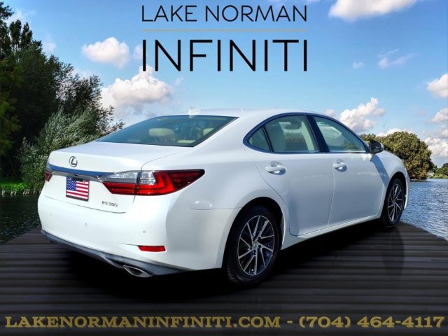 Used 2016 Lexus ES 350 w/ Luxury Package w/Wood Trim FWD image 25