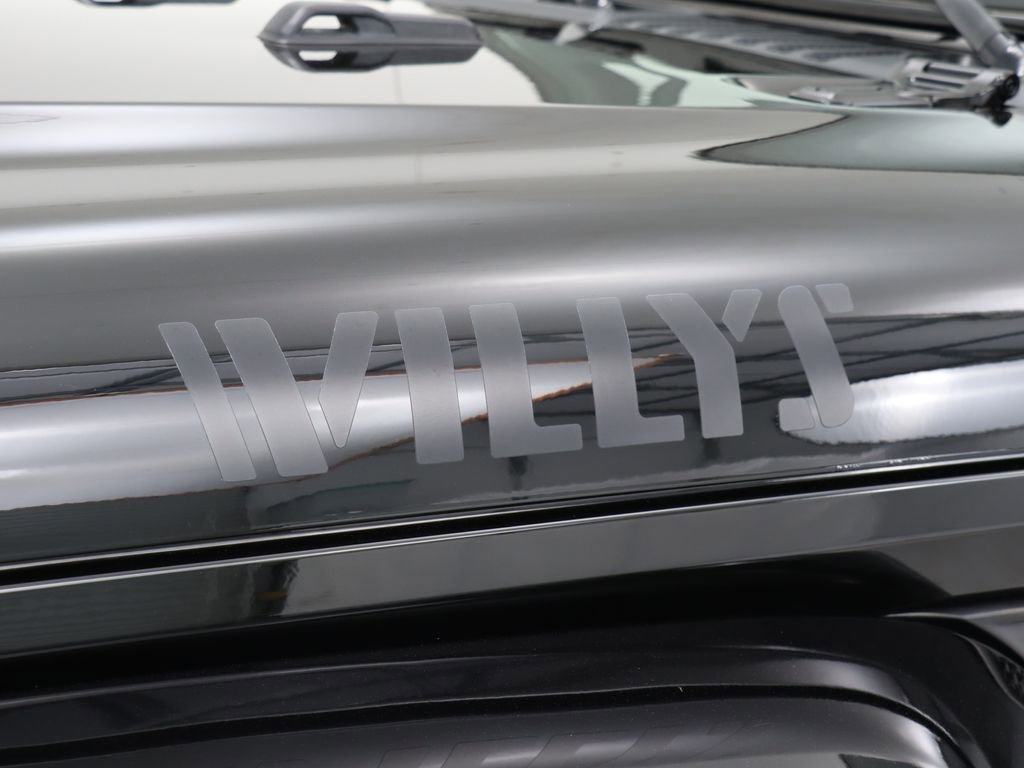 Used 2021 Jeep Gladiator Willys image 10