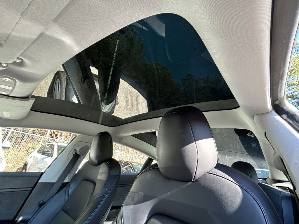 Used 2018 Tesla Model 3 Long Range image 11