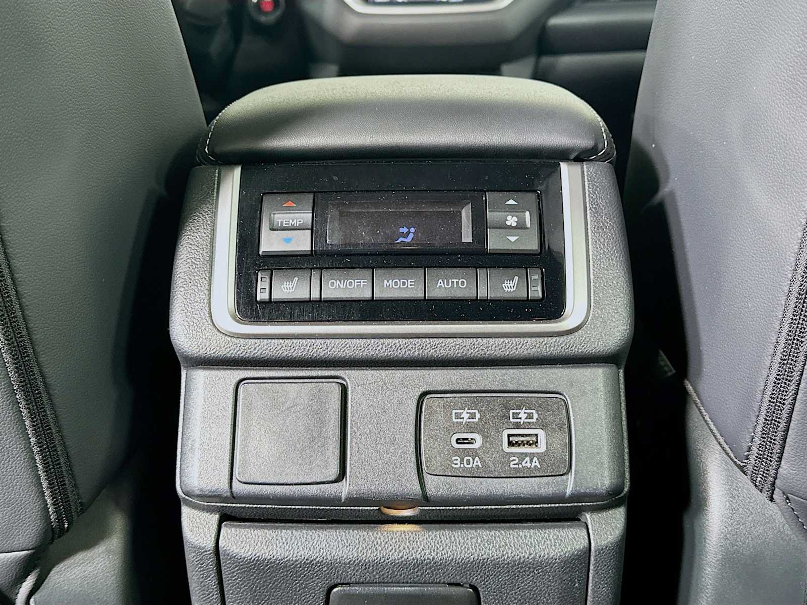 Used 2023 Subaru Ascent Limited w/ Technology Package AWD/4WD image 24