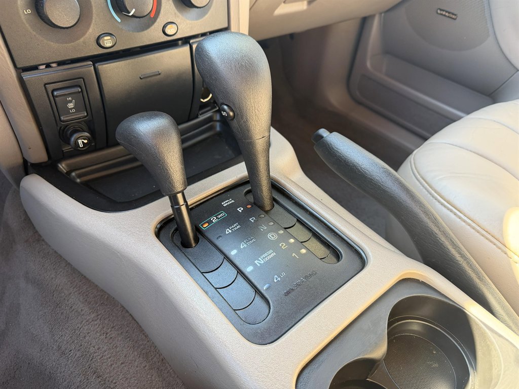 Used 2000 Jeep Grand Cherokee Laredo image 13