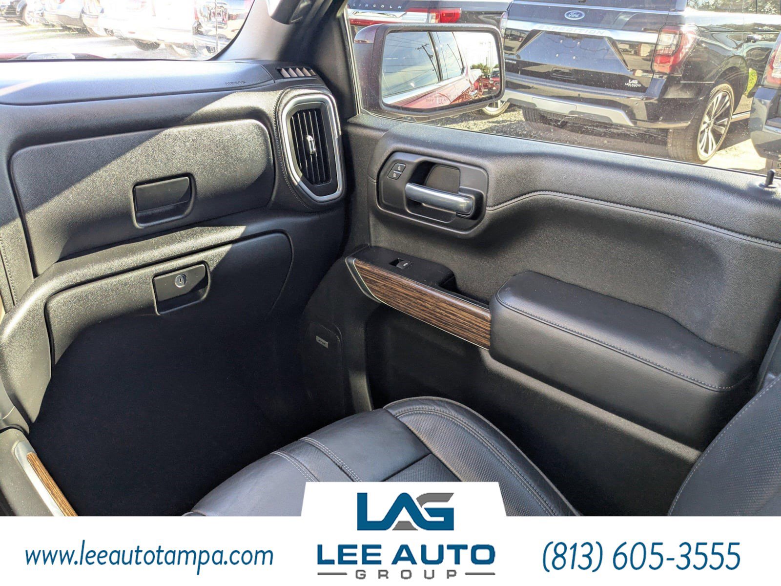 Used 2019 Chevrolet Silverado 1500 High Country image 17