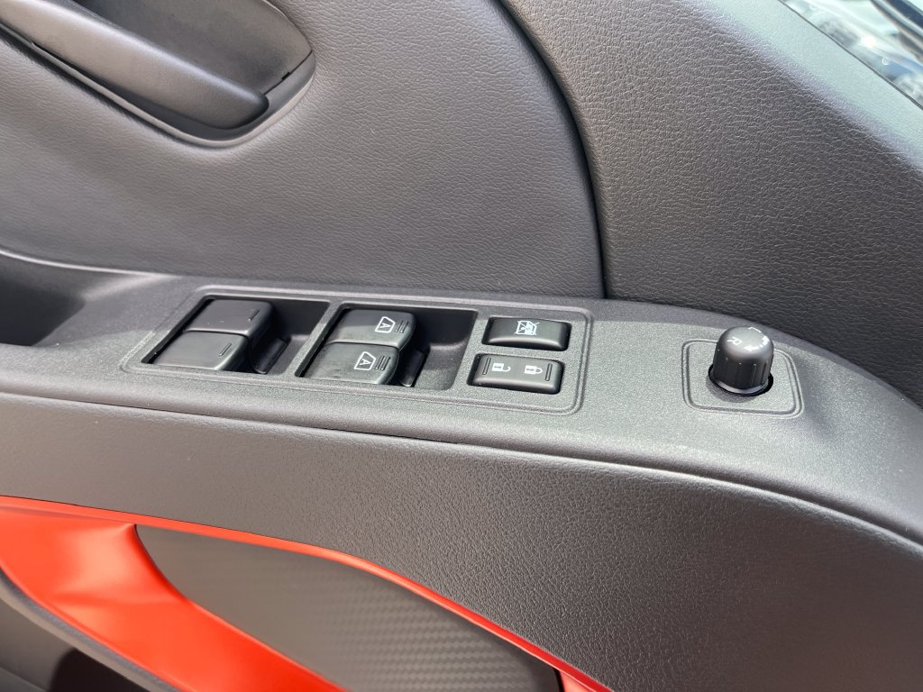 New 2026 Nissan Frontier PRO-4X w/ Pro-4x Convenience Package AWD/4WD image 13