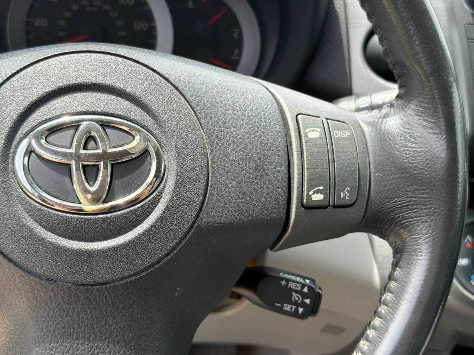 Used 2010 Toyota RAV4 Limited AWD/4WD image 22