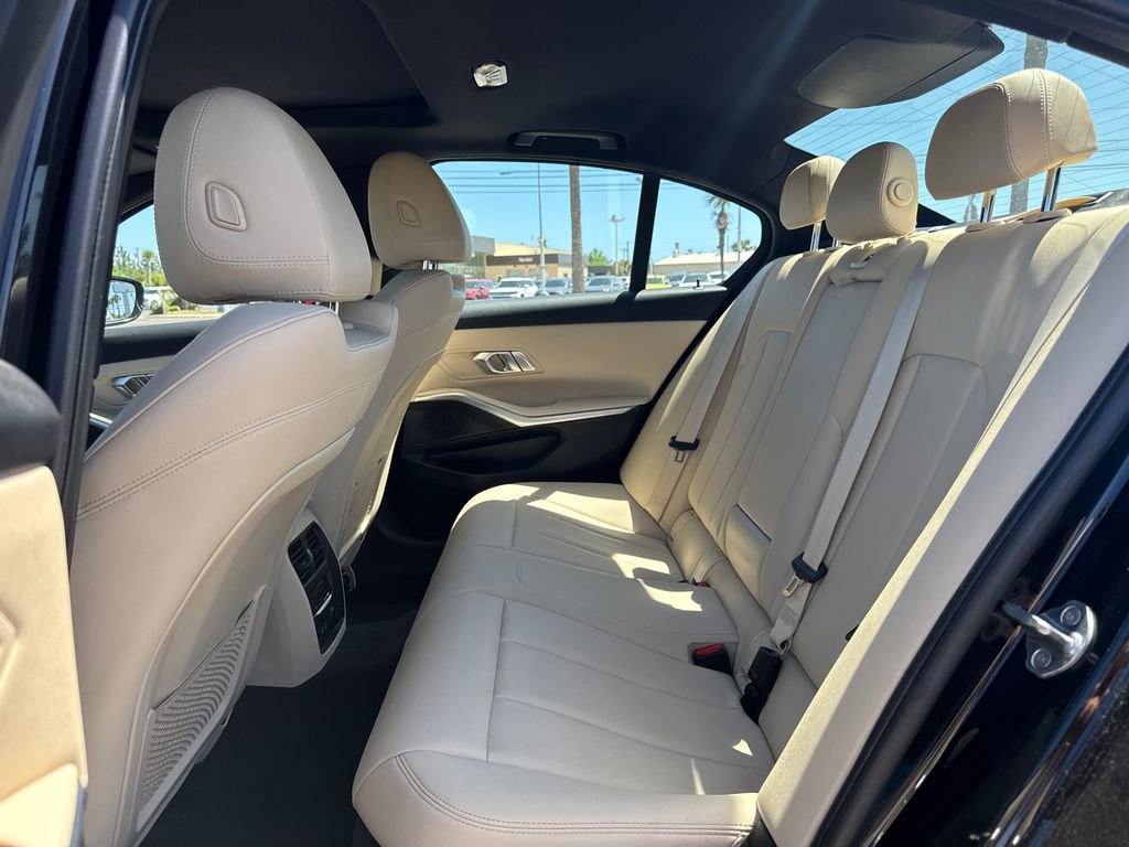 Used 2019 BMW 330i Sedan w/ Driving Assistance Package image 13