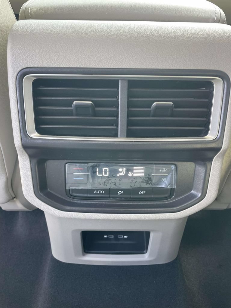 New 2026 Volkswagen Atlas SE FWD image 15