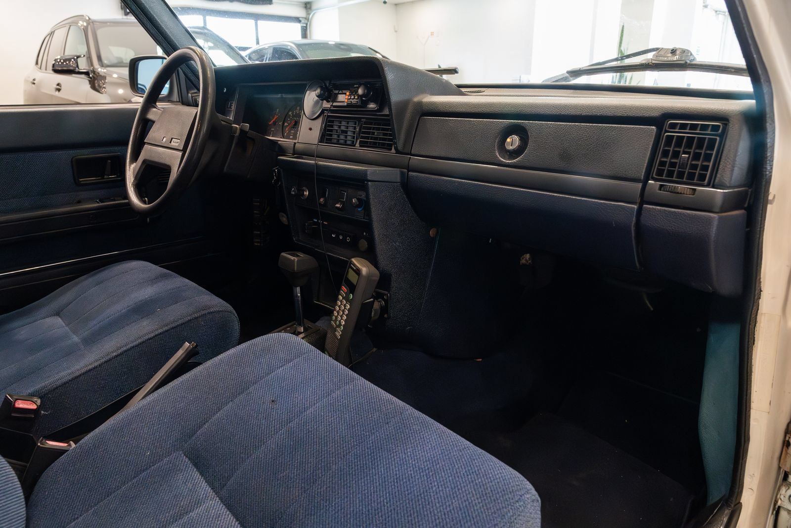 Used 1989 Volvo 240 DL RWD image 27